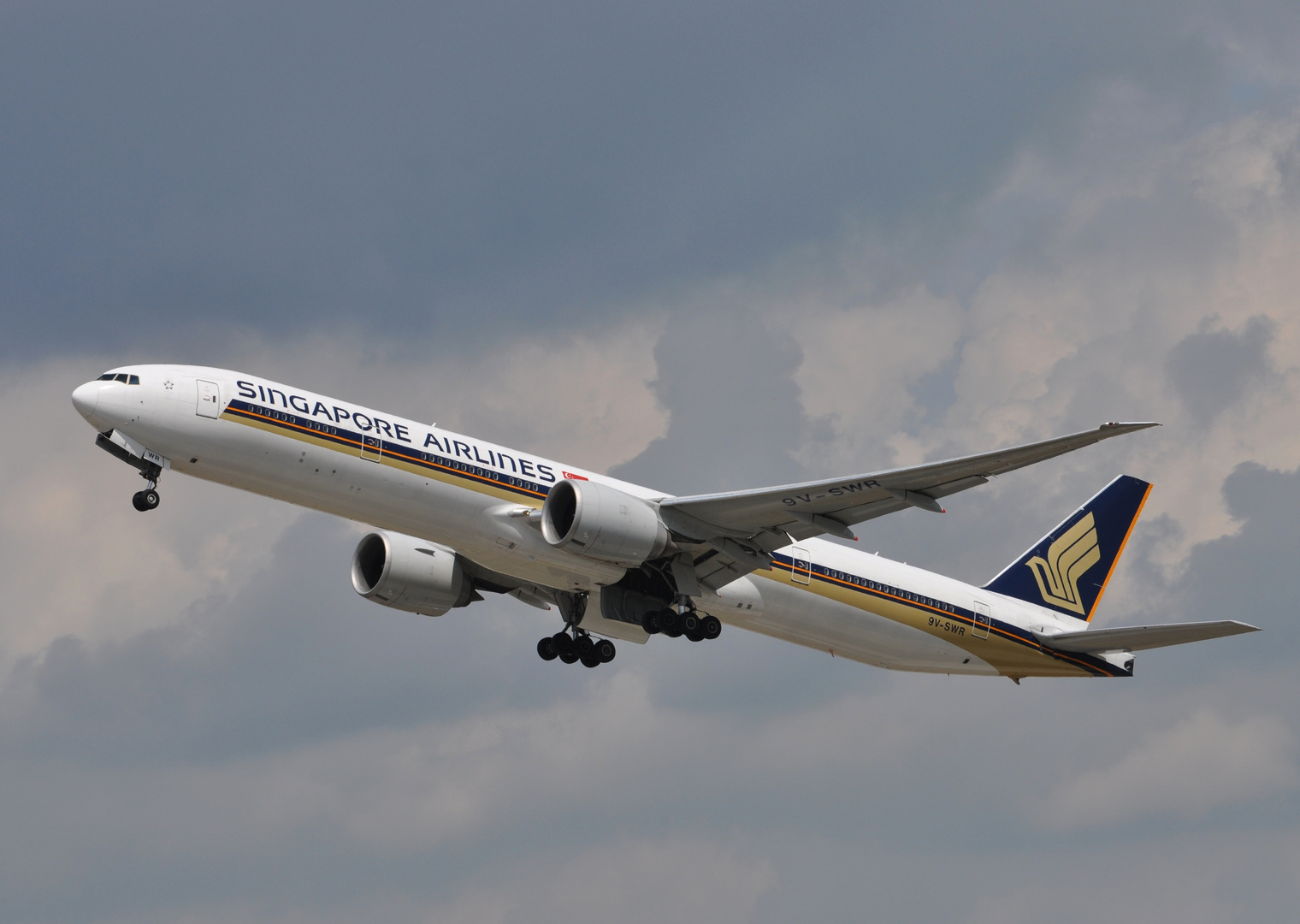 Singapore Airlines 9V-SWR