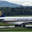 Singapore Airlines A 380-841