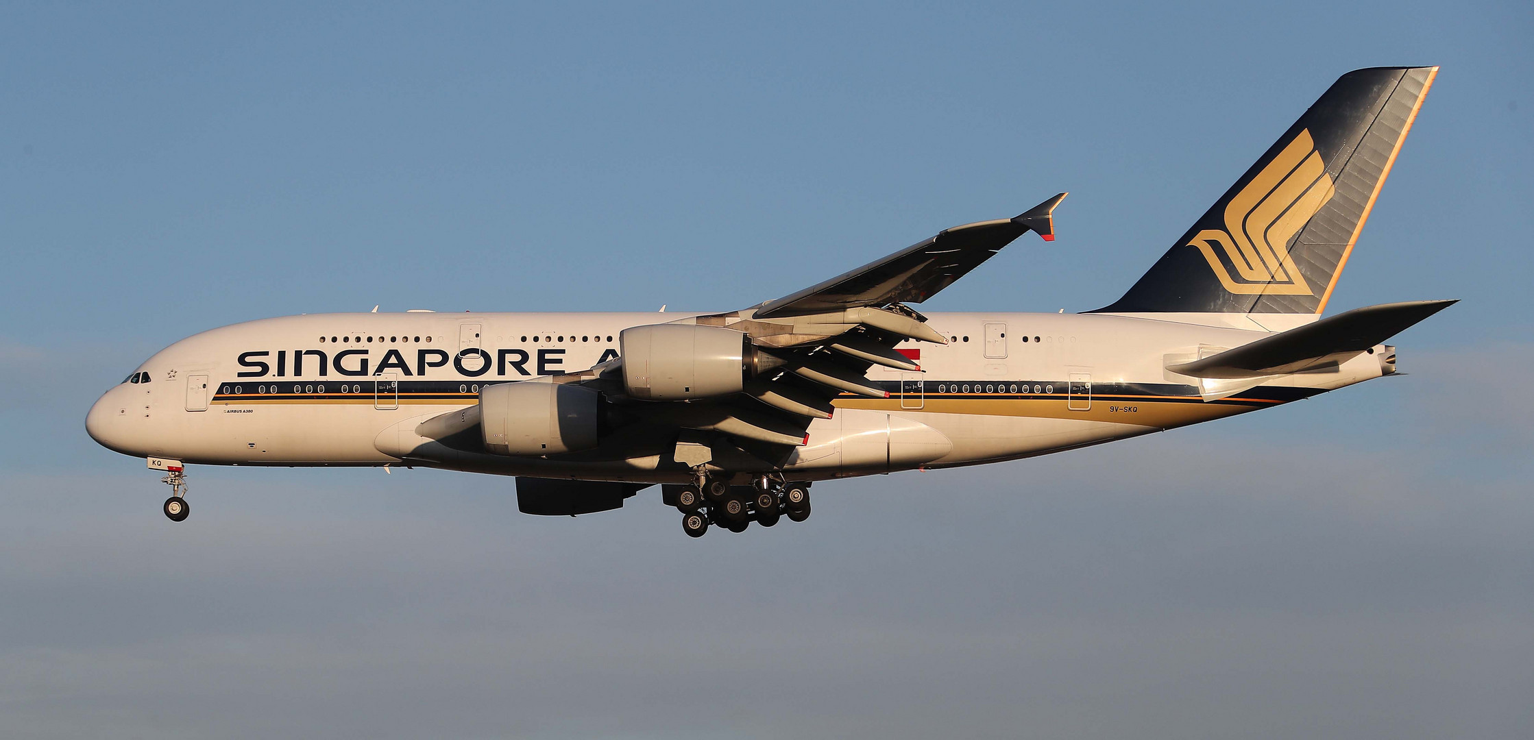 Singapore Airlines A380 9V-SKQ