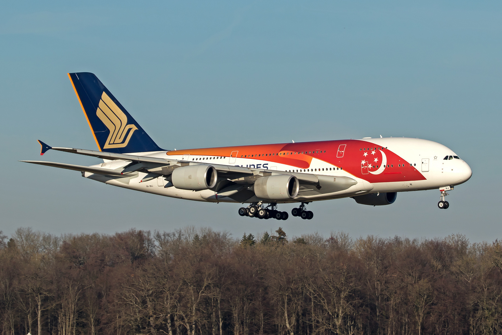 Singapore Airlines, Airbus A380-841, 9V-SKJ