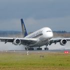 Singapore Airlines Airbus A380-841 9V-SKT 