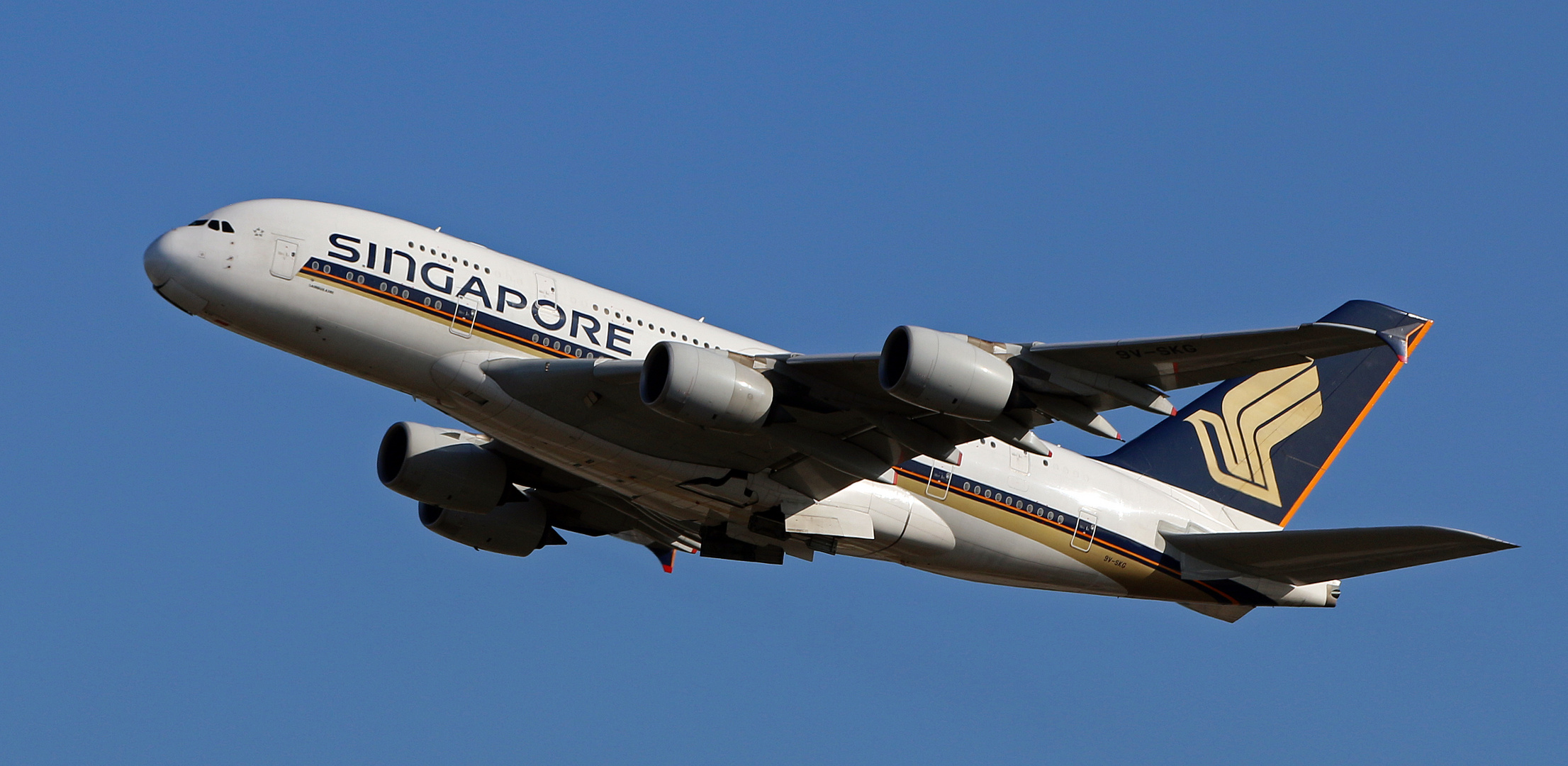 SINGAPORE AIRLINES