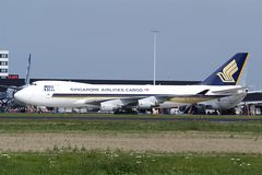 Singapore Airlines Cargo Boeing 747-412 F (Mega Ark) 9V-SFJ