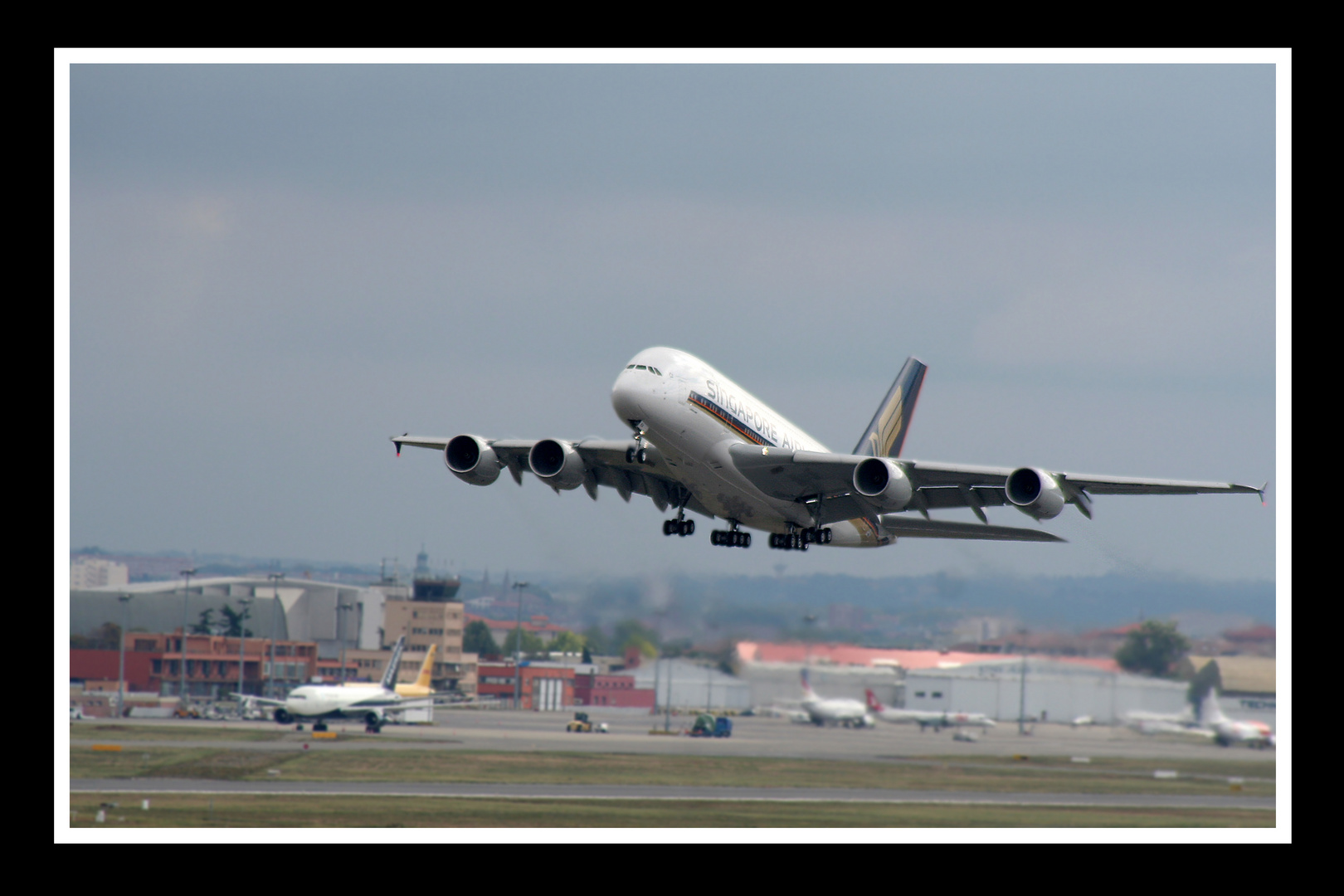 Singapore Airlines first A380