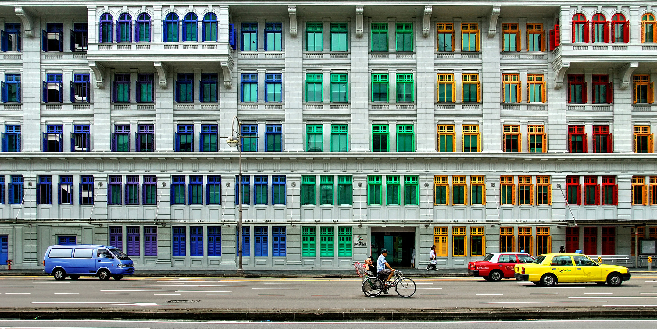 Singapore - Farbenfroh - Mica Building
