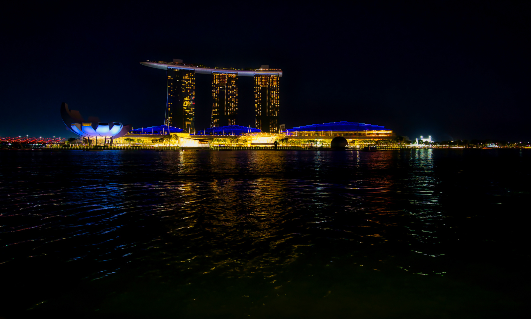 Singapore - Sands Bay Hotel bei Night