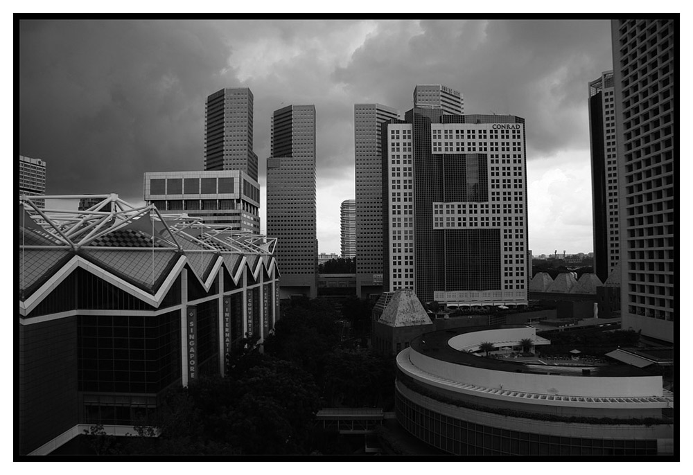 Singapore - Skyline (B&W)