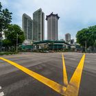 Singapur: Orchard Road, three yellow Stripes
