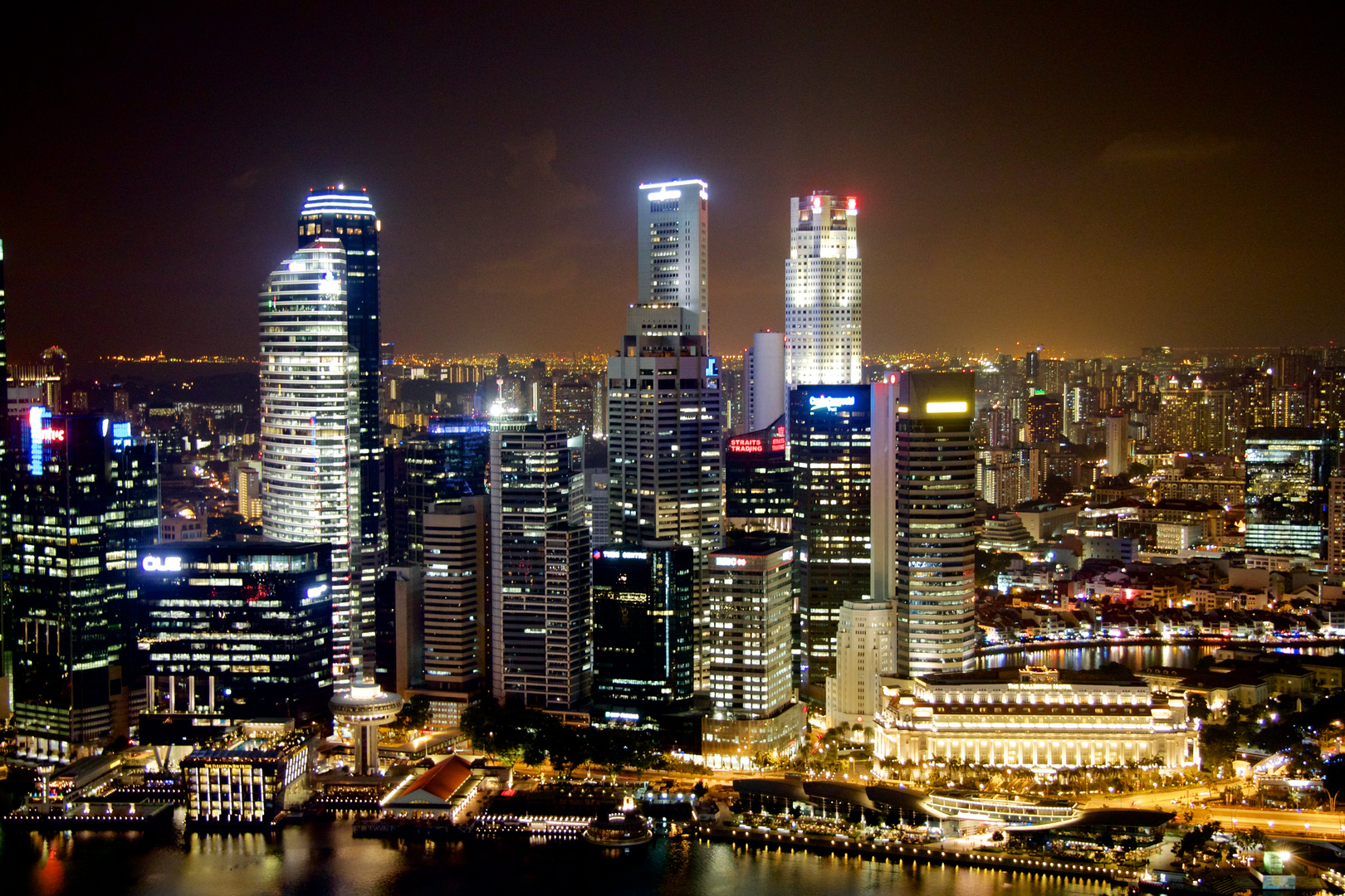 Singapur Skyline bei Nacht