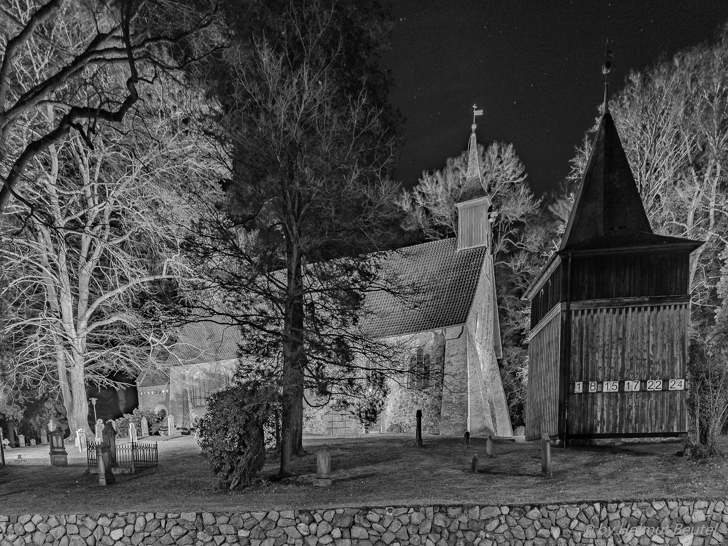 Sinstorfer Kirche mit Turm