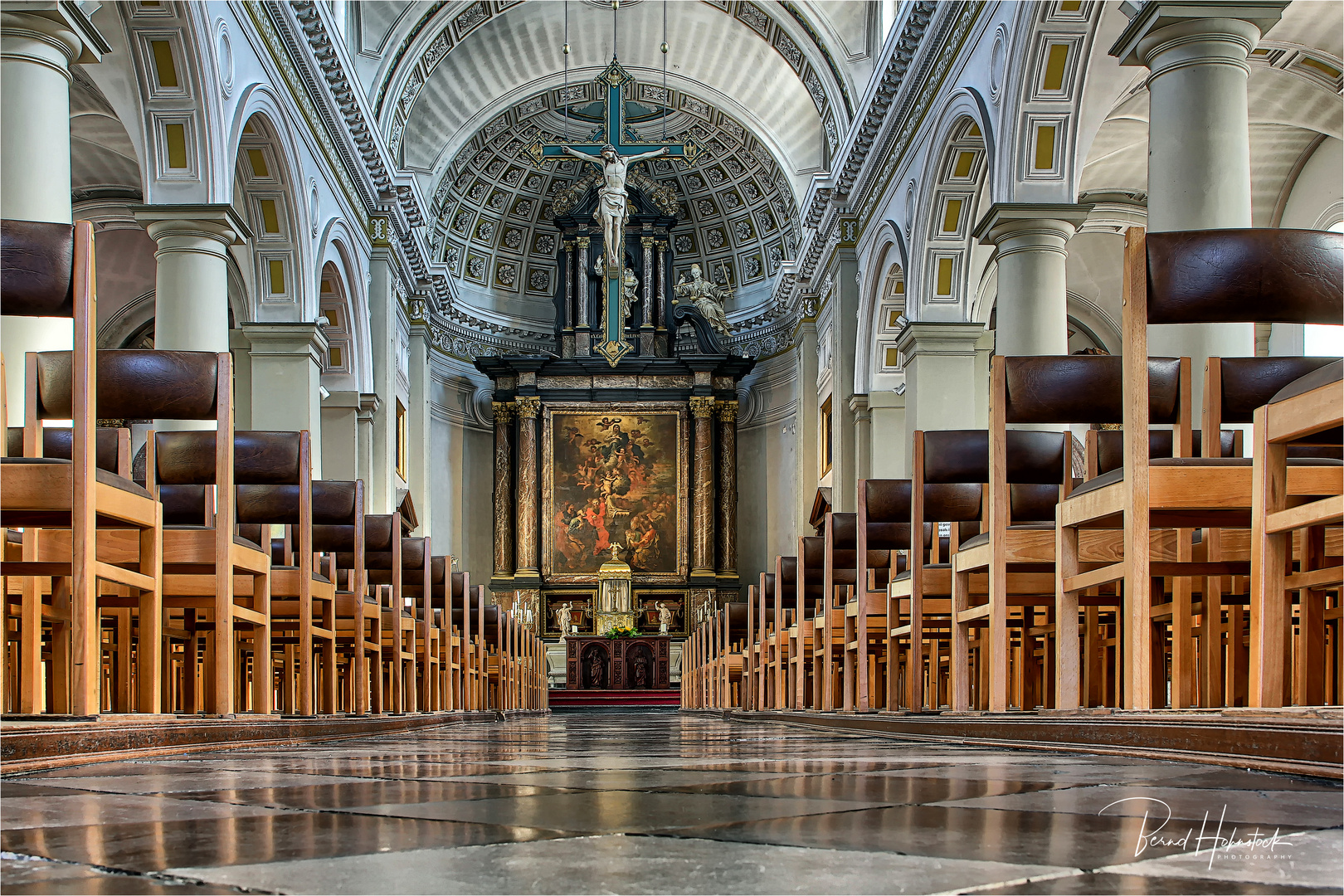 Sint Catharinakerk Maaseik Foto Bild Kirche Stille Ruhe Bilder Auf Fotocommunity