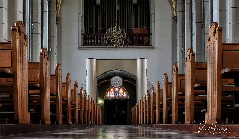 Sint-Landriuskerk zu Echt ....