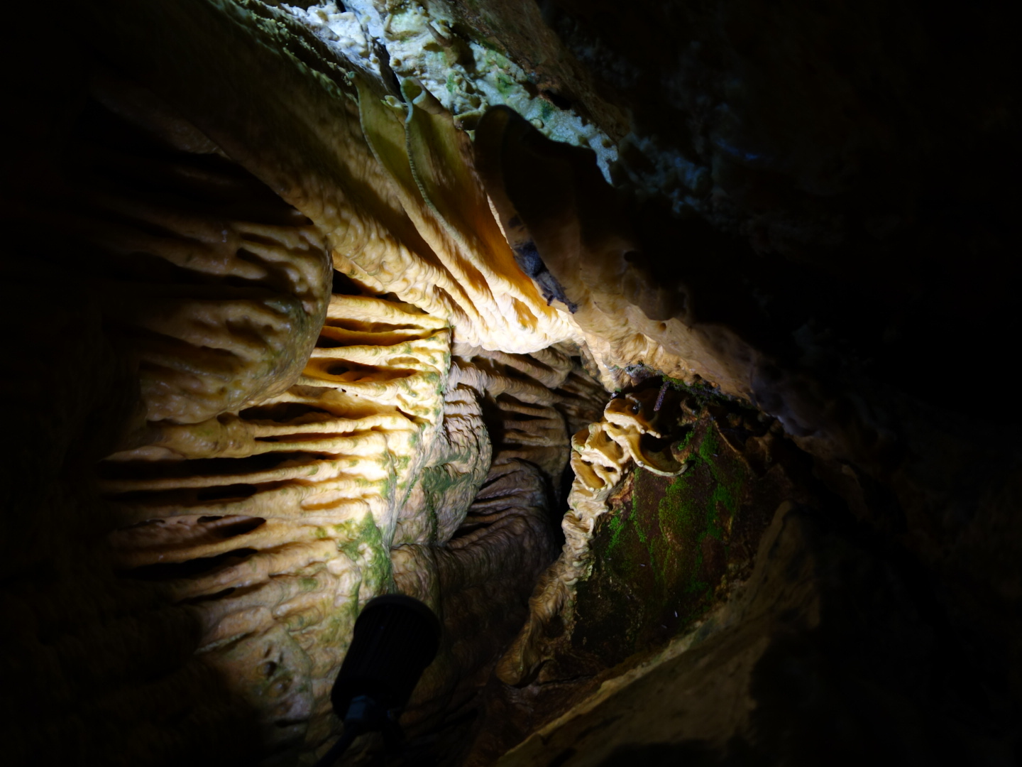 Sinterfahnen in der Binghöhle