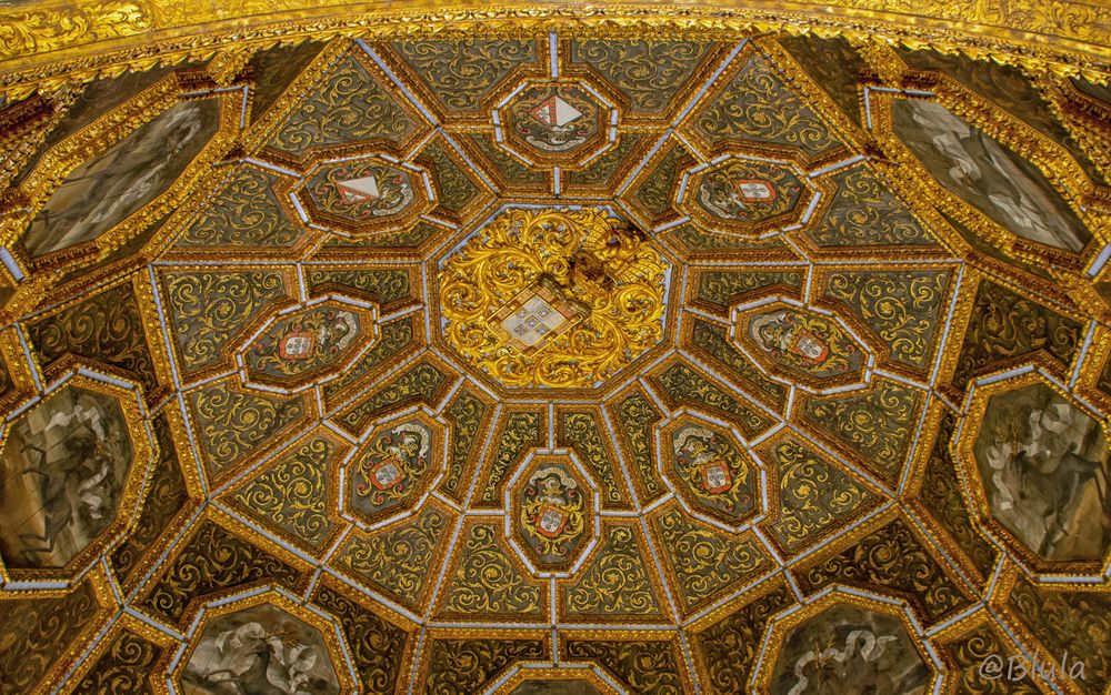 Sintra, Palacio National, Wappensaal Blick zur Decke