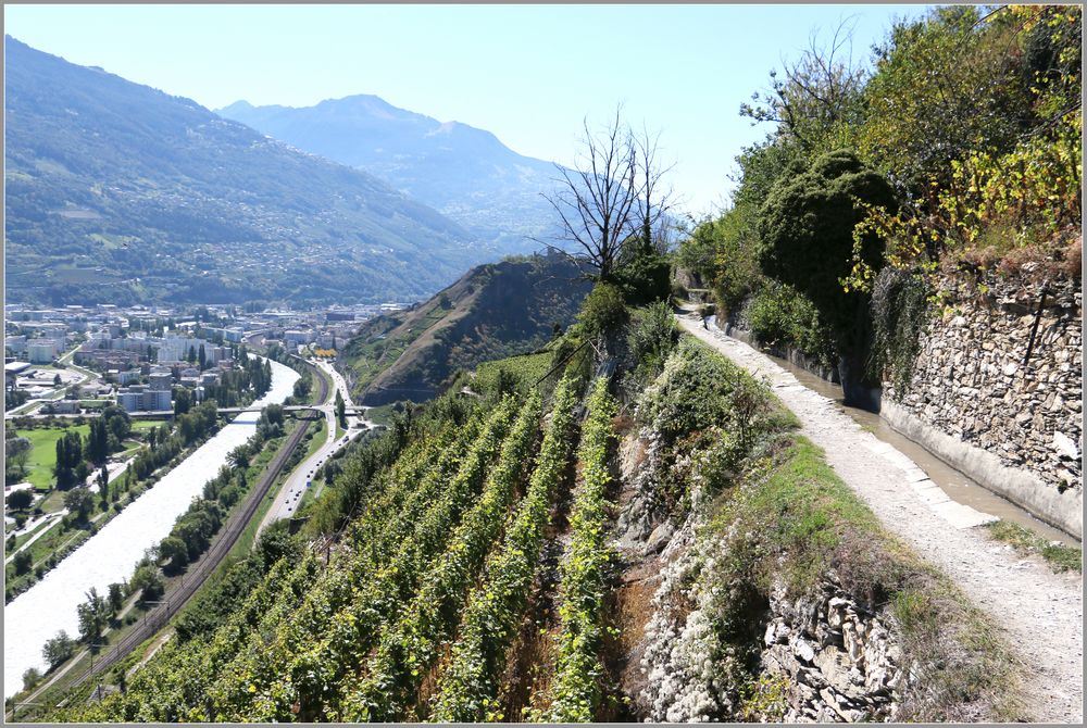 Sion: Bisse de Clavau (1)