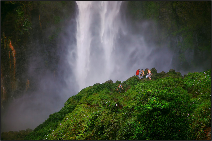 Sipiso-piso falls