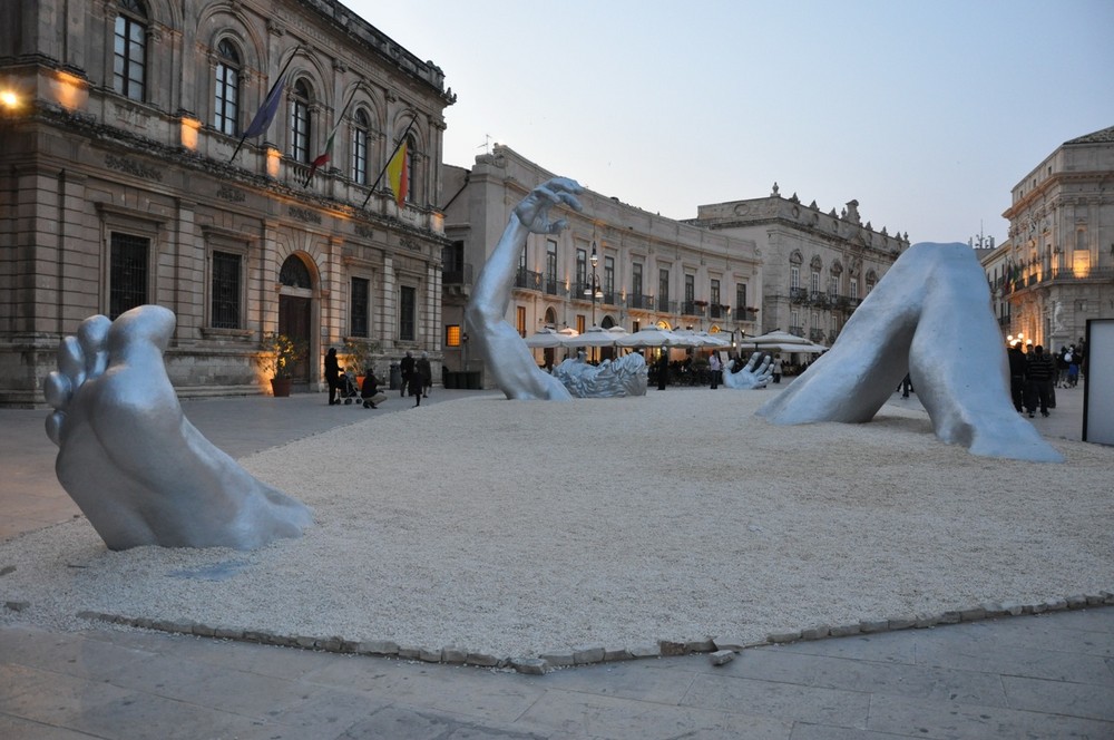 Siracusa (Il Risveglio) - Piazza del Duomo-