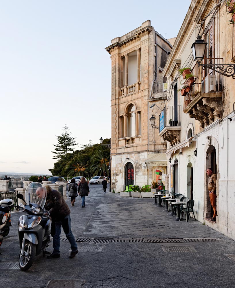 Siracusa, Straßenszene in Ortigia