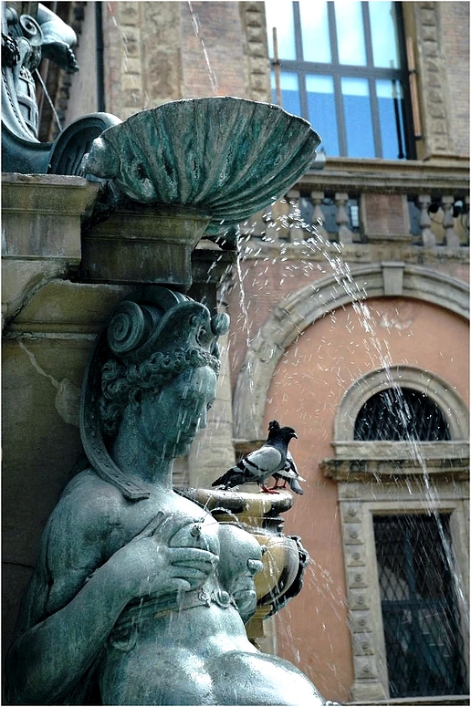 Sirene am Neptunbrunnen in Bologna de Claudia Kü