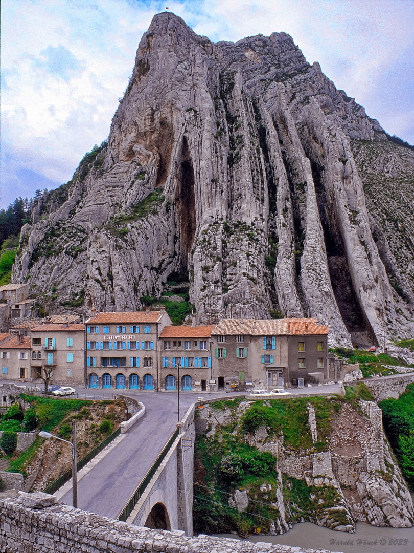 Sisteron...