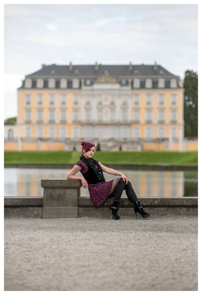 Sitz vor dem Schloss