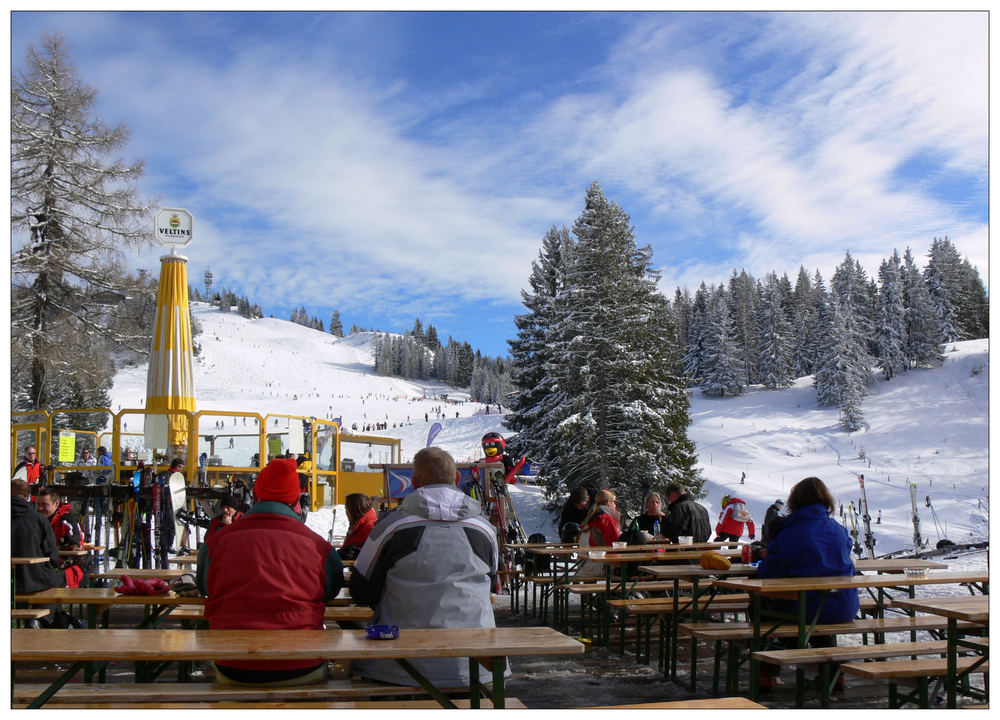 Sitzen und genießen [5] - St. Johann im Pongau, Alpendorf, Bergstation Gondelbahn