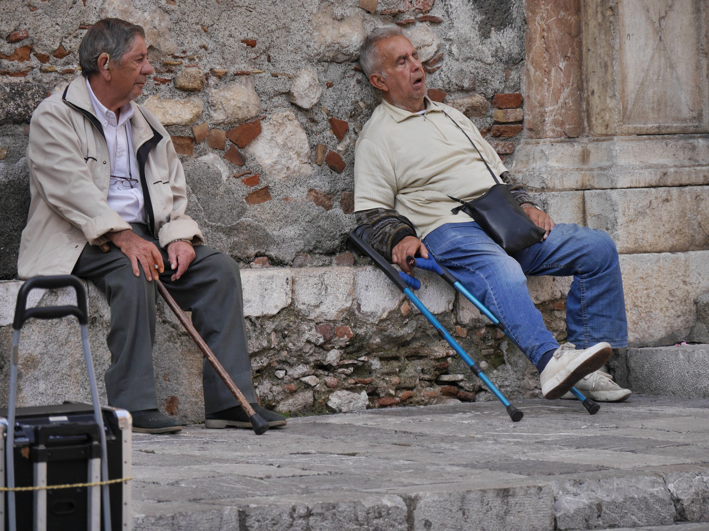 Sizilianische Rentner in Taormina