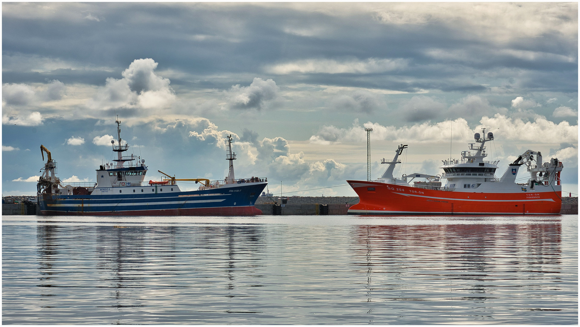 Skagen Hafen im Gegenlicht