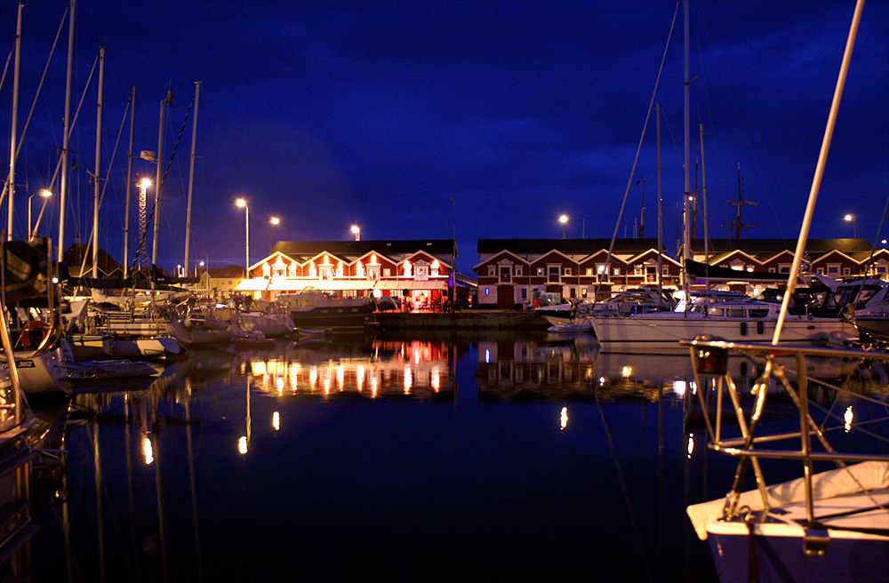 skagen havn i natten