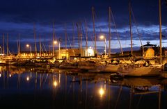 Skagen-Nachts im Hafen