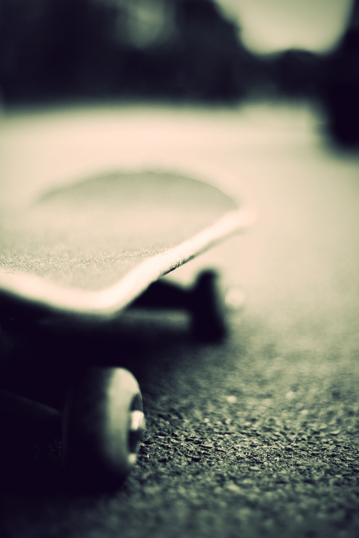 Skateboard.