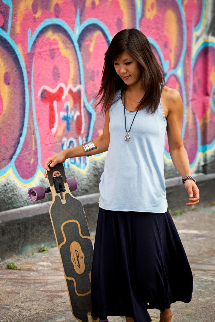 Skater Asia Girl