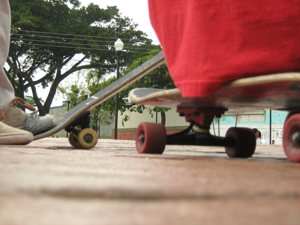 Skaters en Parque Juan Santamaría Alajuela