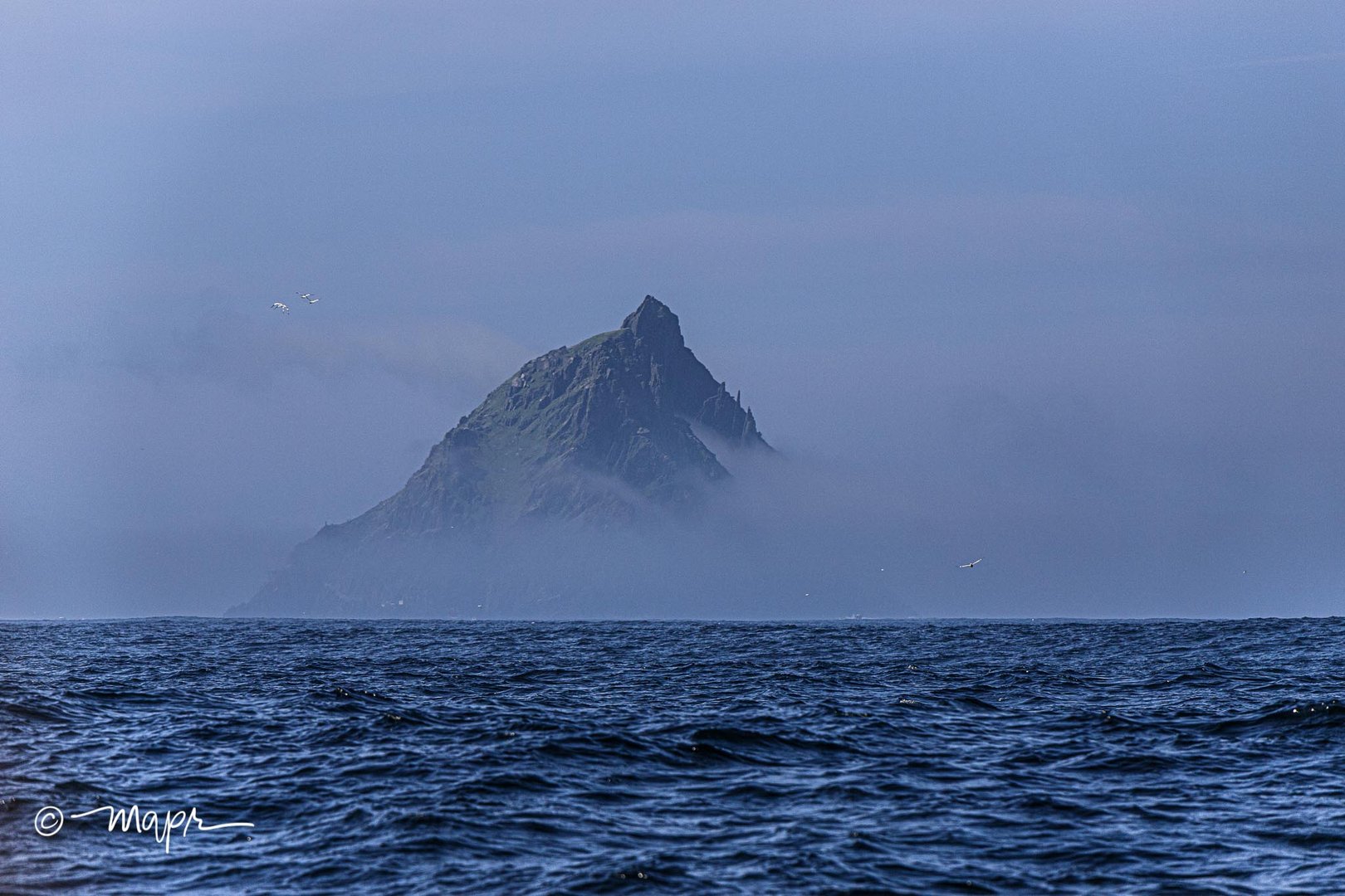 Skellig Michael mystisch im Nebel