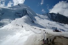 Ski auf dem Mittelallalin