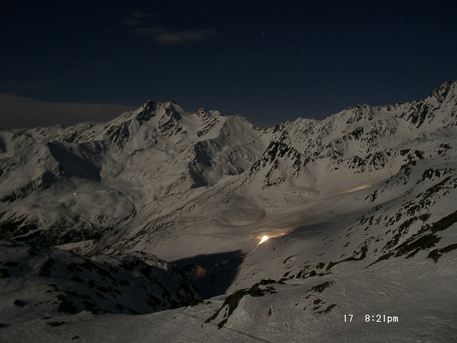 Ski fahren auf 2800m, war super! Seht selbst.....