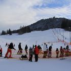 Skifahrer müssen auch anstehen ;-)