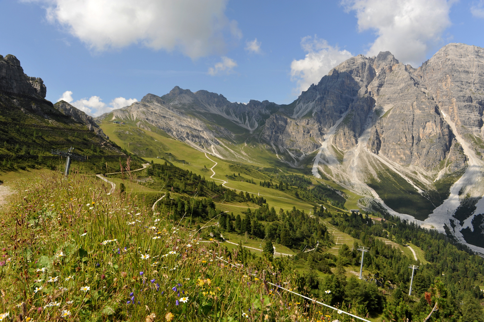 Skigebiet von Fulpmes in den Stubaier Alpen