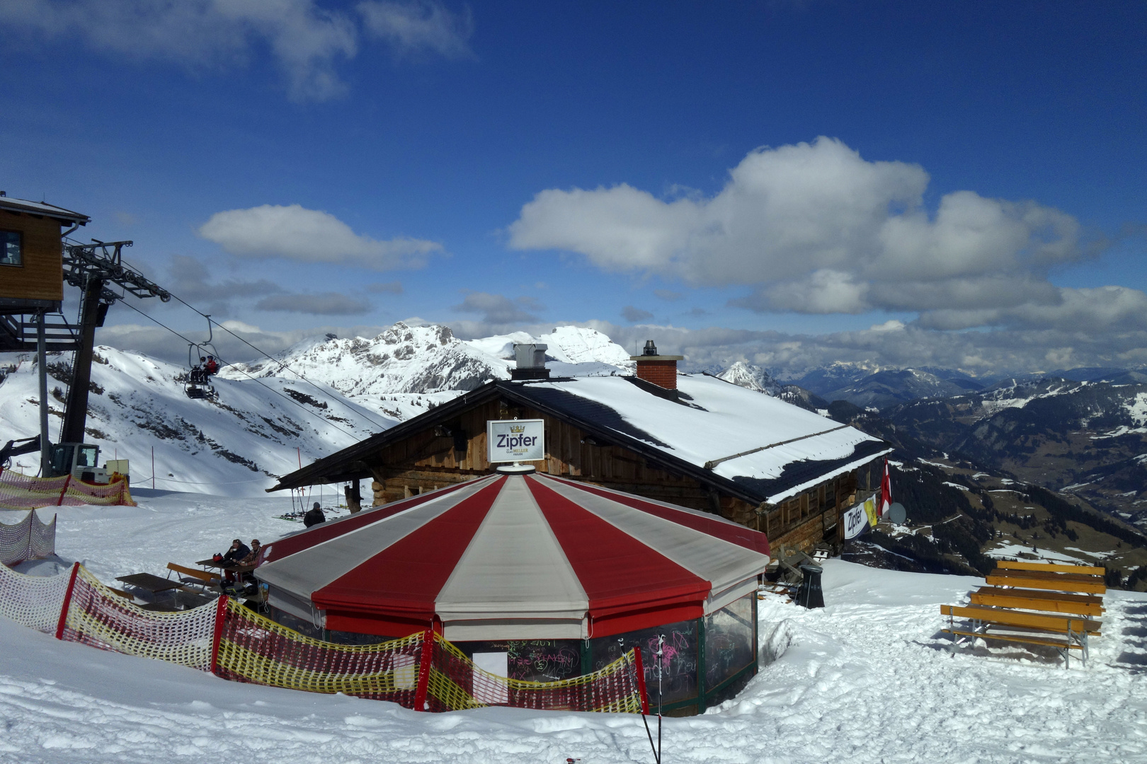 Skihütte auf Kreuzkogel im Skigebiet von Grossarl