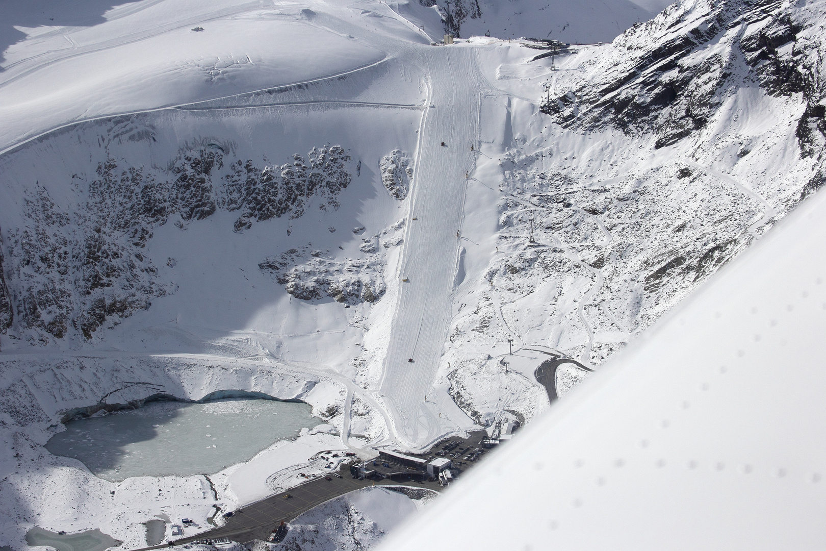 Skipiste - Weltcup Sölden - Flug mit Paul Hörbst - D-MEGO - 9.10.2020