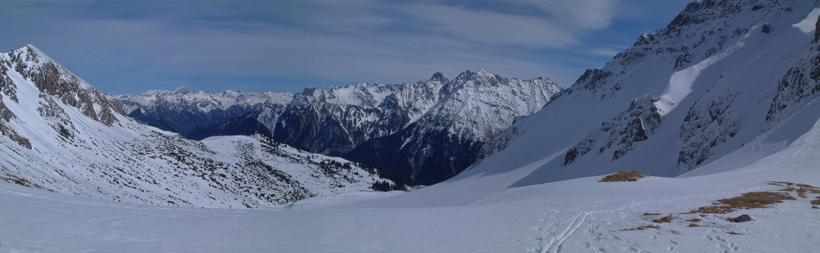 Skitour übers Amatschonjoch zum Nenzinger Himmel