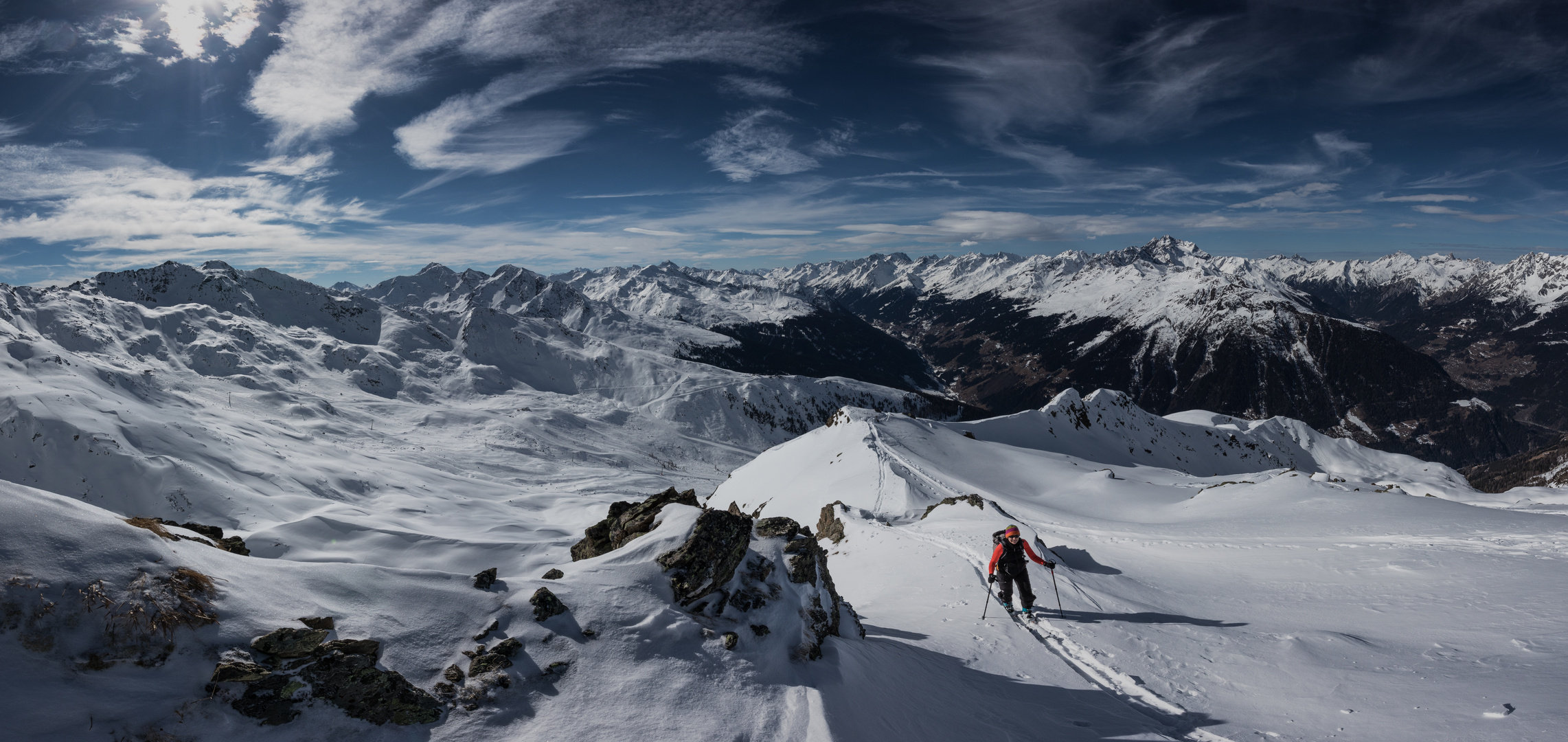 Skitouren-Pano hoch über dem Pazunauntal
