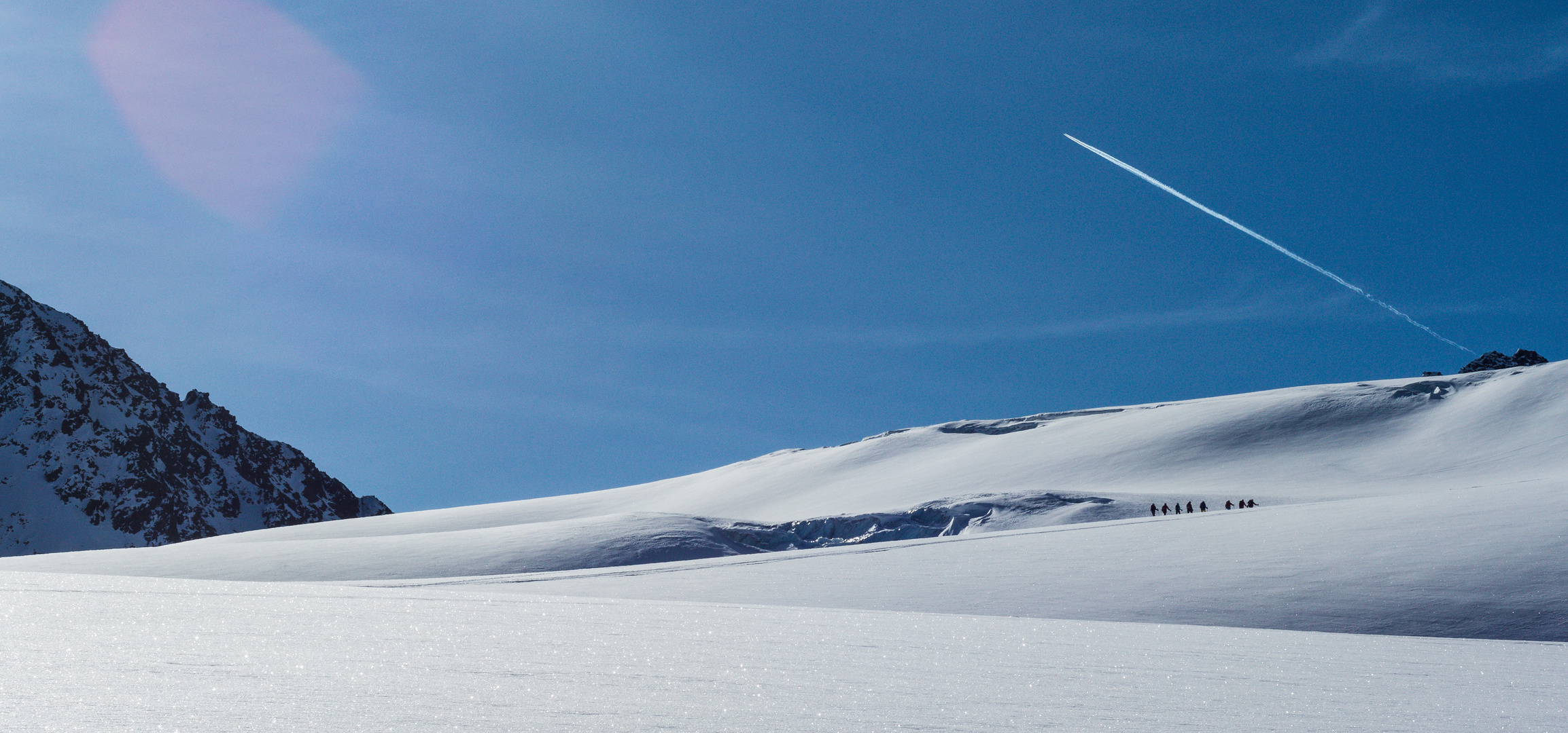 Skitourengruppe auf dem Pitztaler Gletscher