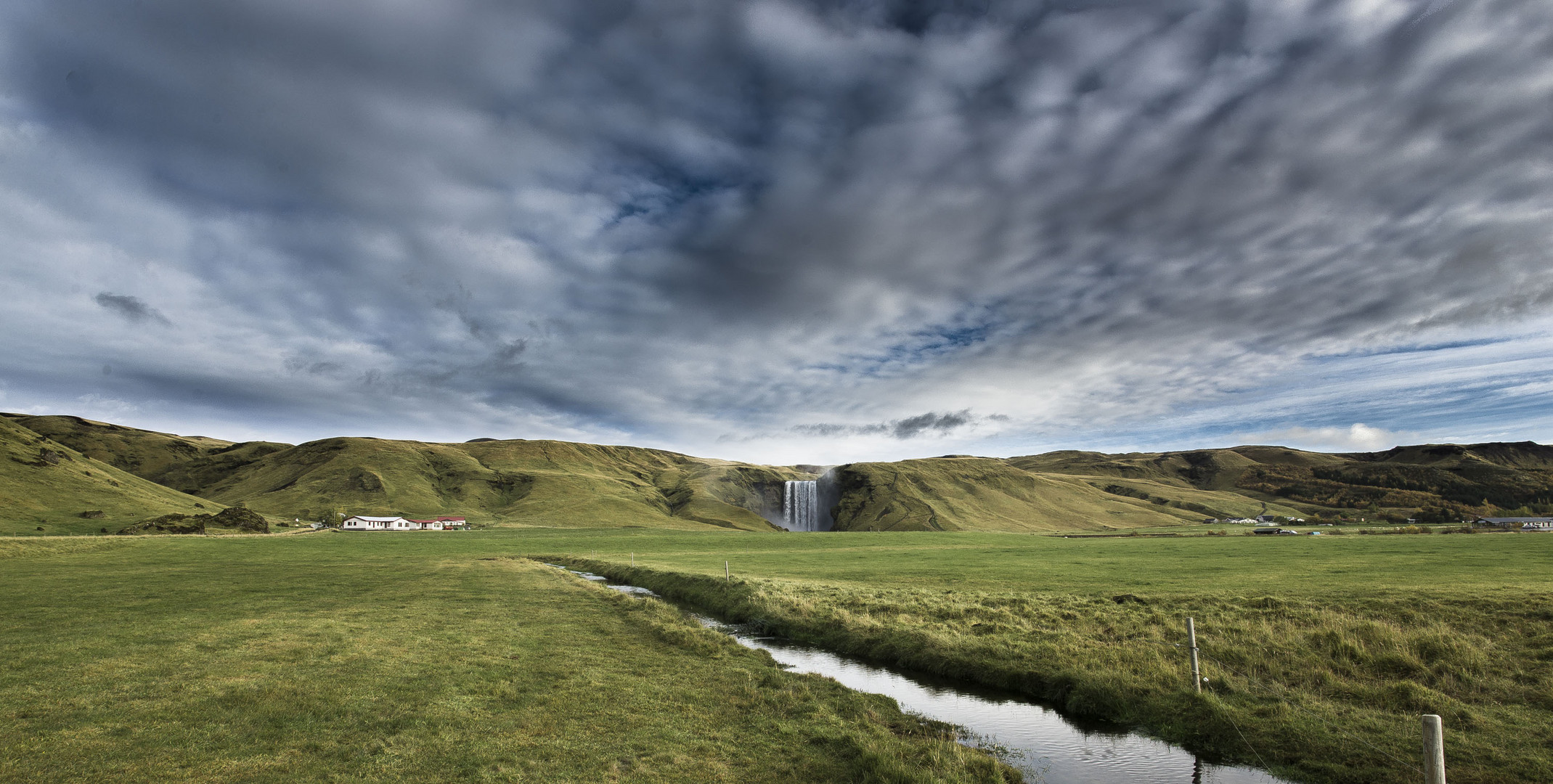  Skógafoss