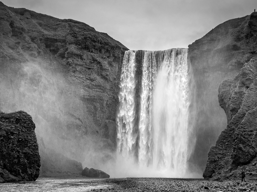 Skogafoss im Regen