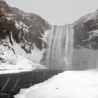 Skogafoss im Winter