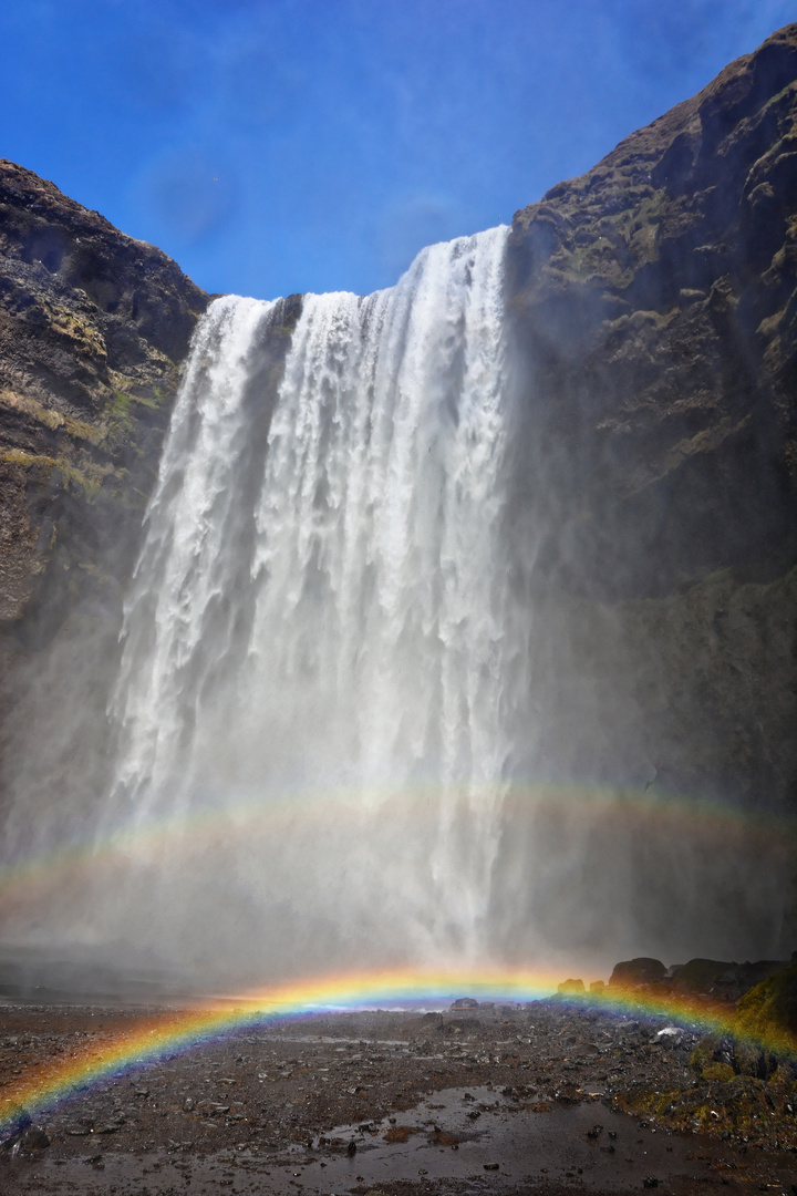 Skógafoss mit doppeltem Regenbogen