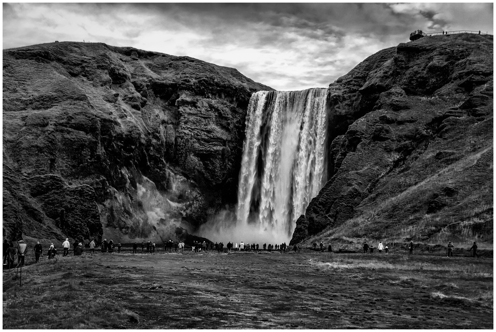 Skogafoss_sw