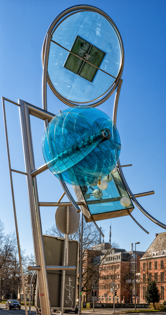 Skulptur am Oldenburger Stadthafen