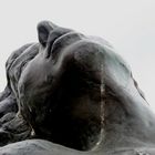 skulptur am strand - sculptuur op het strand